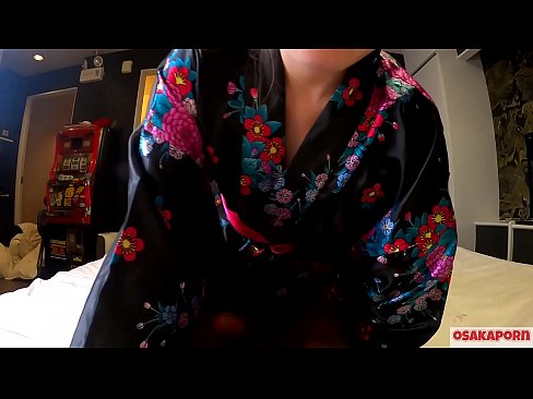 ❤️ Gənc cosplay qız bir atlı qadında fışqırma ilə orgazm olmaq üçün cinsi sevir. Həvəskar videoda ənənəvi yapon geyimində tüklü pişik və gözəl döşləri olan asiyalı qız sikişmə oyuncaqları ilə mastürbasyon nümayiş etdirir. Sakura 3 OSAKAPORN. ❤️ Super seks az.classicmebel21.ru ☑